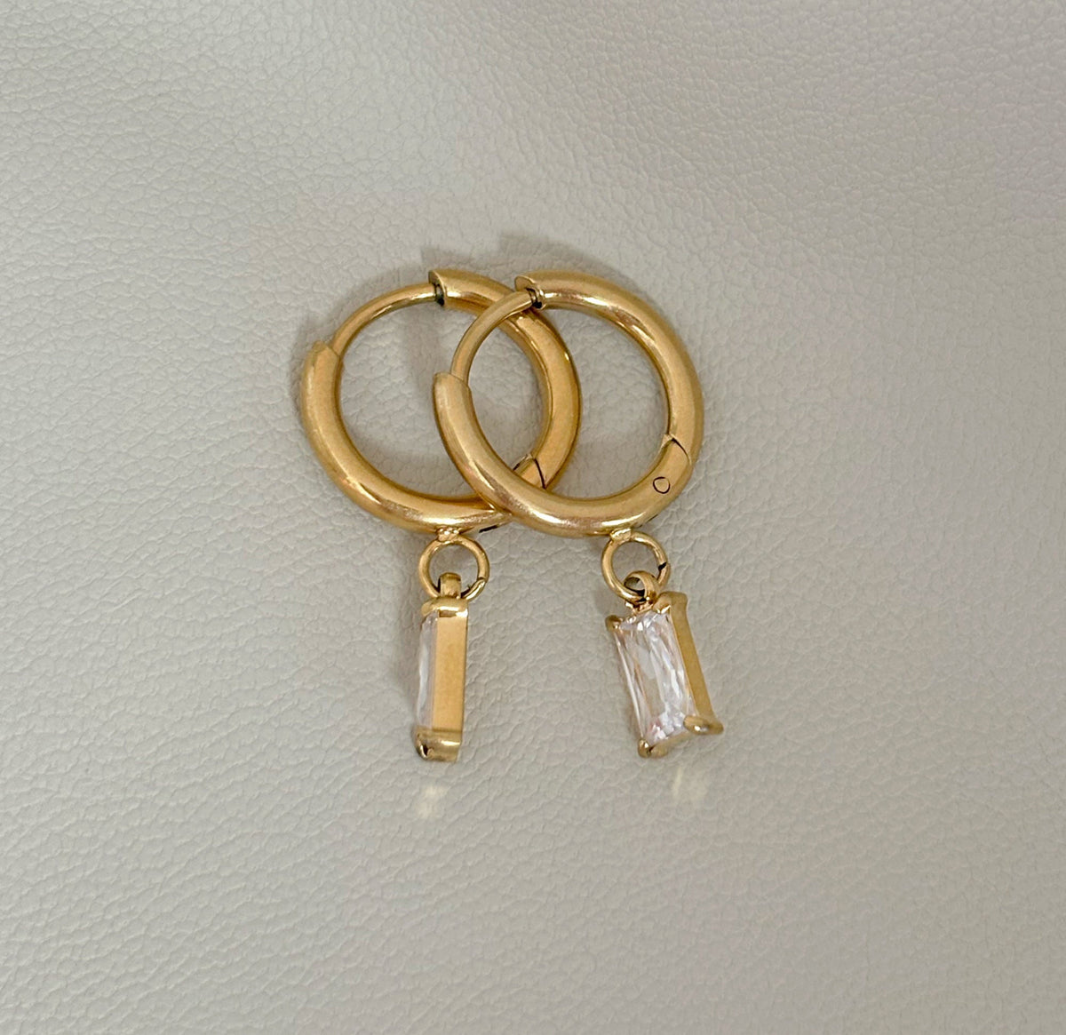 MIMI GOLD WHITE STONE HUGGIE HOOP EARRINGS